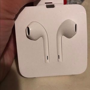 Apple wired earpods